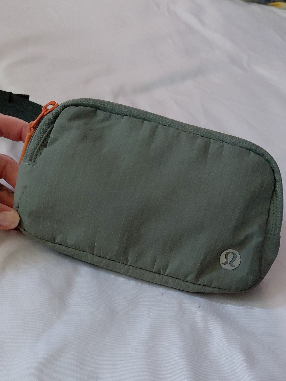 Lululemon Everywhere Belt Bag 1L Sage Grey